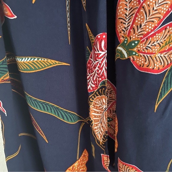 LOFT women’s Capri Floral Wide Leg tropical feel NWT elastic waist size medium P - Picture 4 of 10